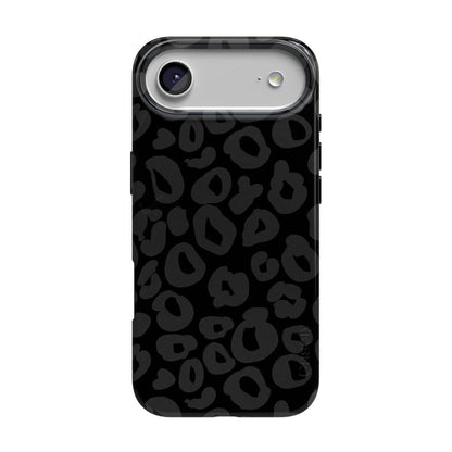 Into the Wild | Black Leopard Case iPhone Case get.casely Classic + MagSafe® iPhone 17 Air